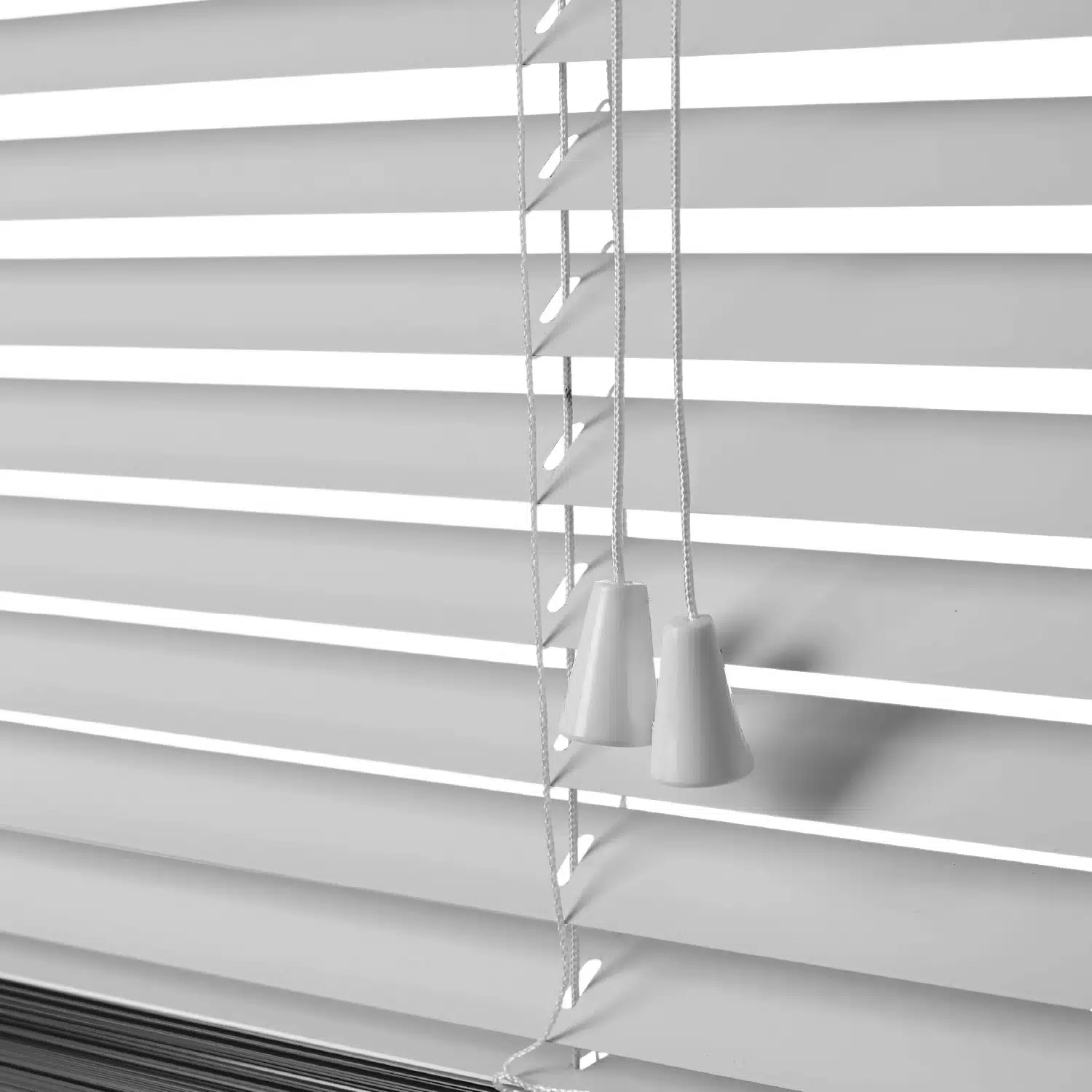 Persiana Veneciana Pvc 25MM 120X165 Cm Manual Gris Ceniza Aura - Imagen 3