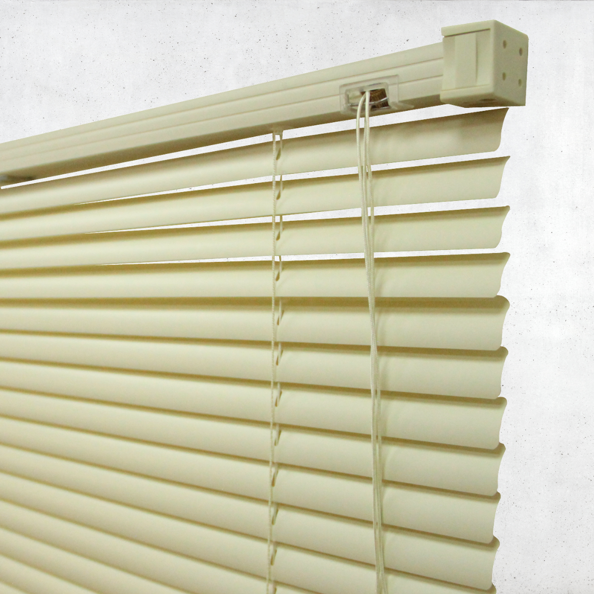 Persiana Veneciana Pvc 25MM 100X165 Cm Manual Marfil Aura - Imagen 5