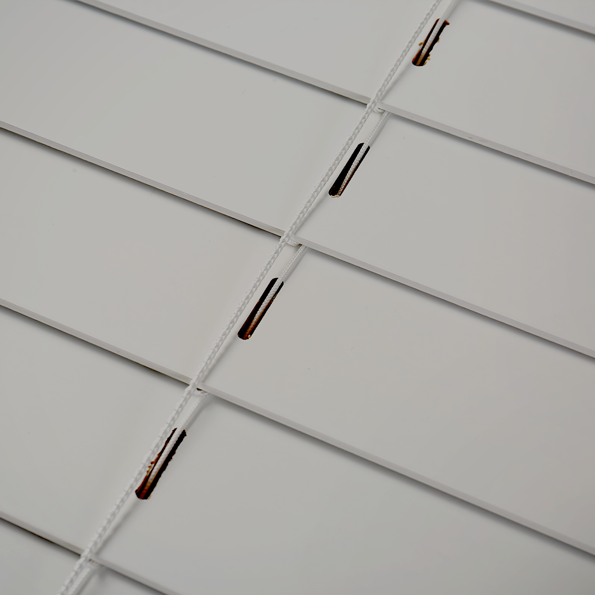 Persiana Imitación Madera 50 MM 120X165 Cm Gris Claro Aura - Imagen 6