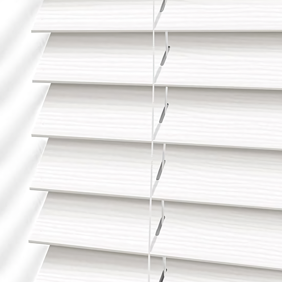 Persiana Imitación Madera 50 MM 160X250 Cm Blanco Texturado Aura - Imagen 3